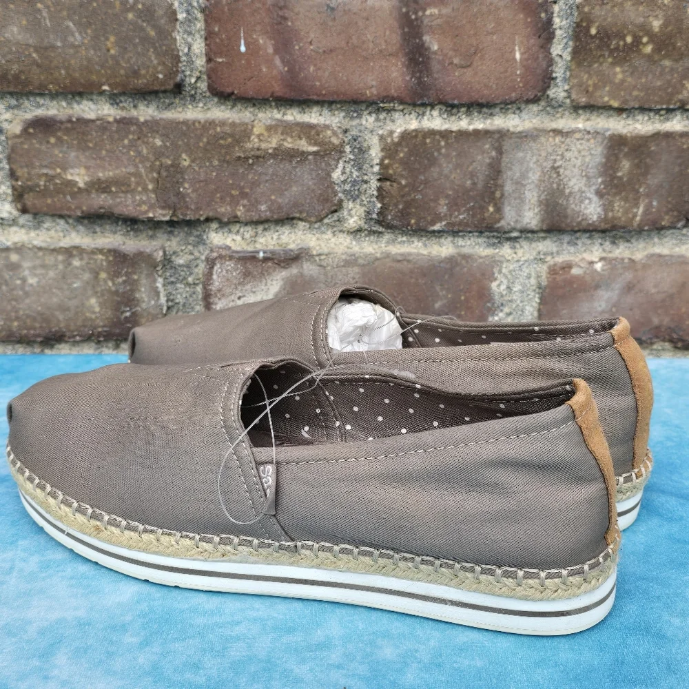 Bobs Skechers Memory Foam Slip On Espadrilles Sz 9.5